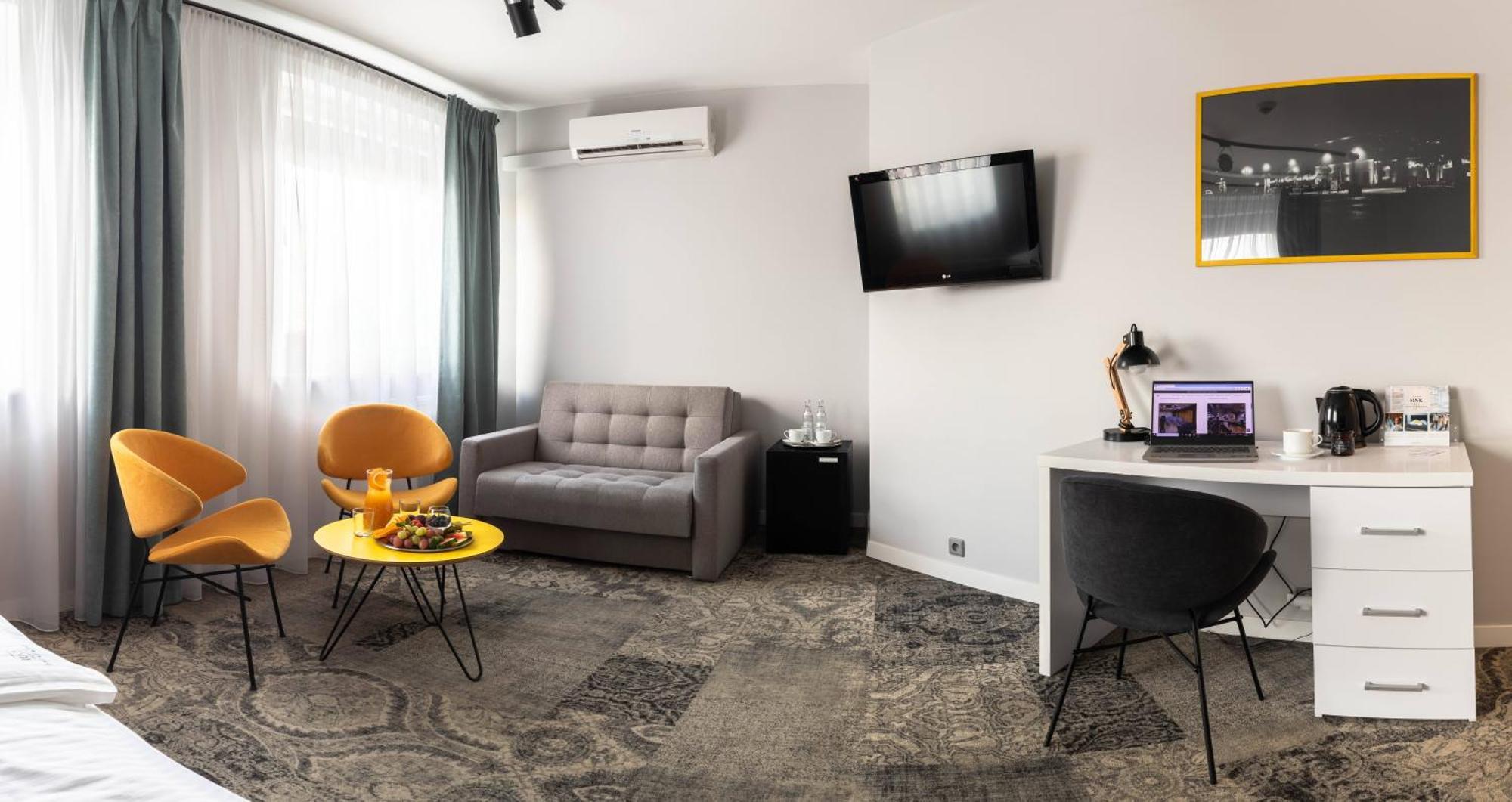 Hotel Nafta ครอสโน ภายนอก รูปภาพ